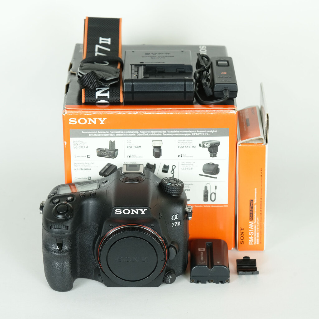 SONY α77IIボディ ILCA-77M2