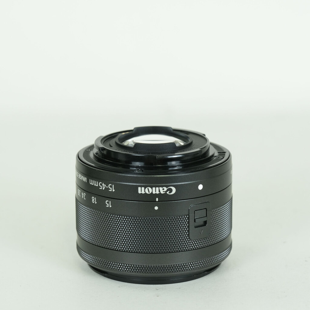 Canon EF-M15-45mm F3.5-6.3 IS STM