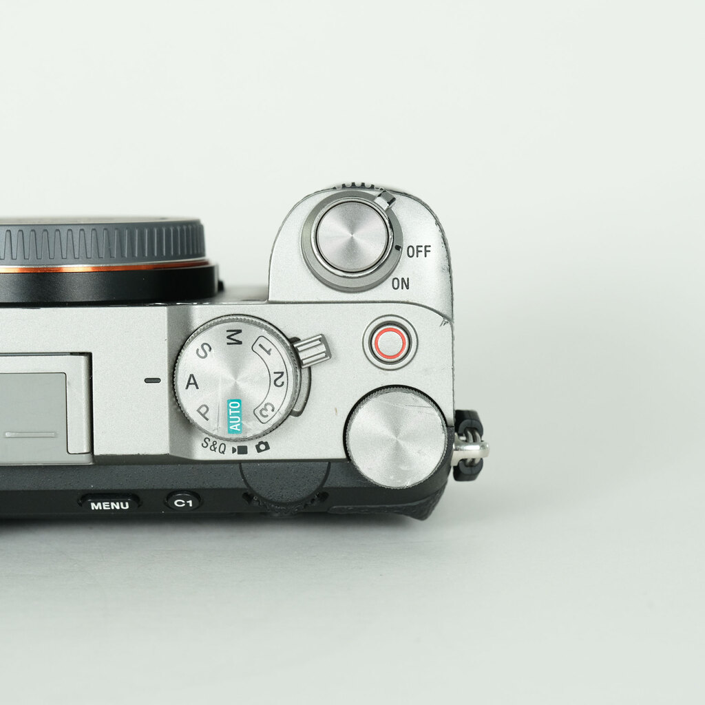 SONY α7C II（ILCE-7CM2）の出品 | ONE SCENE（ワンシーン）