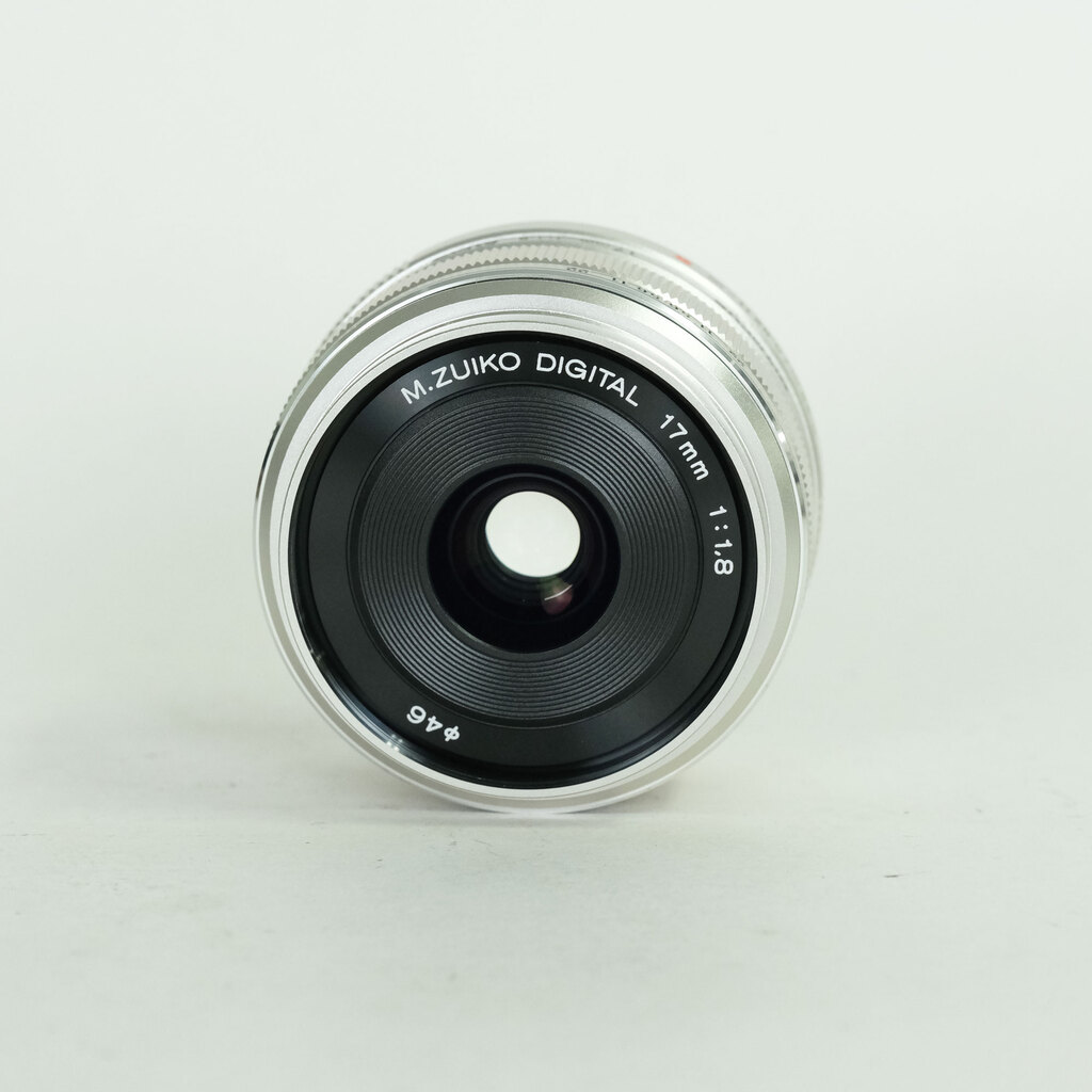OLYMPUS M.ZUIKO DIGITAL 17mm F1.8