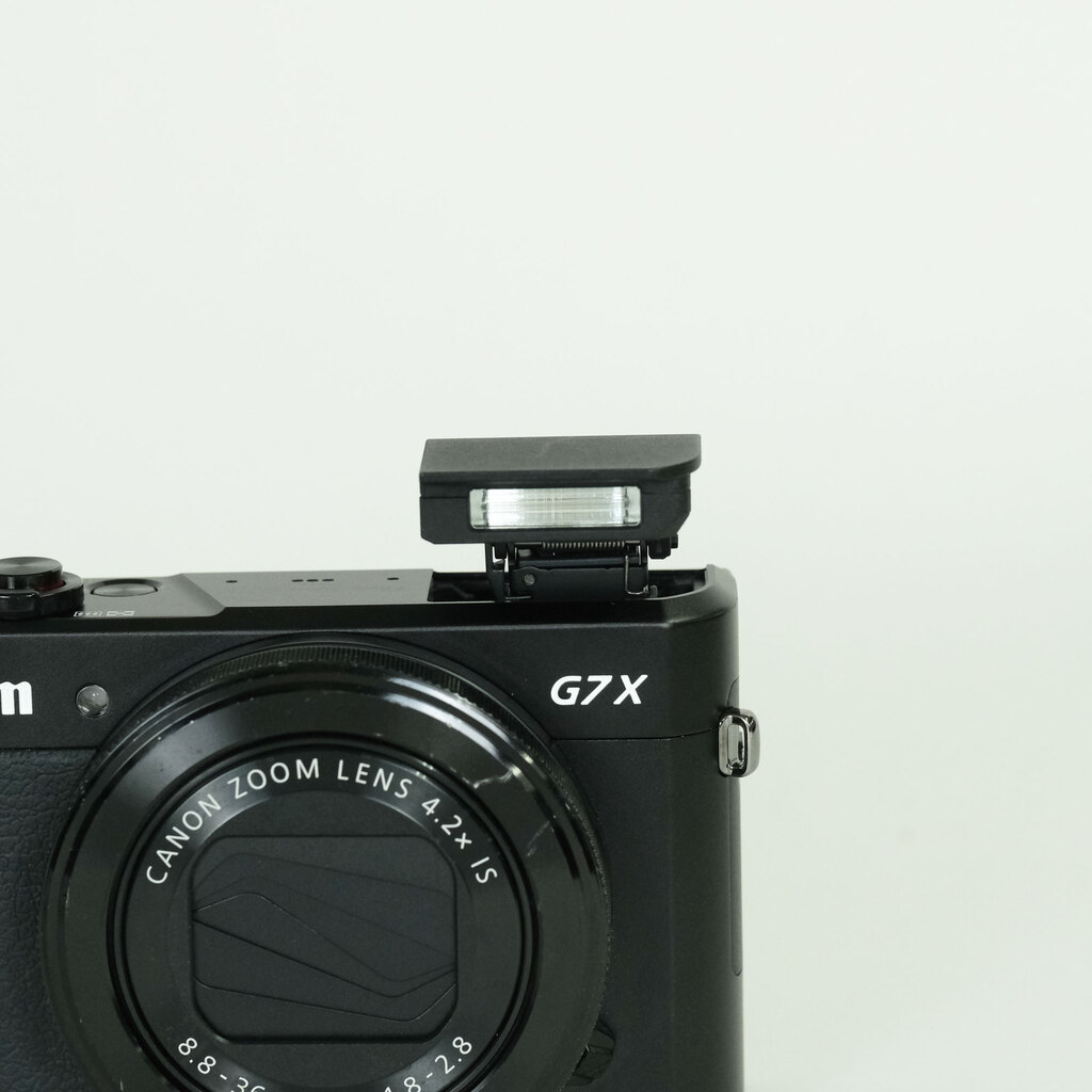 Canon PowerShot G7X Mark II