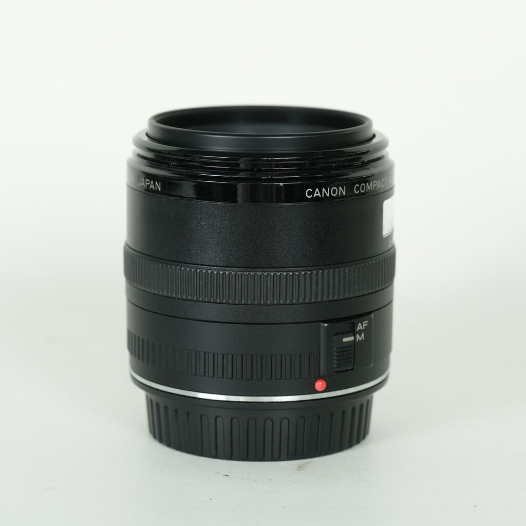 Canon EF50mm F2.5 コンパクトマクロ