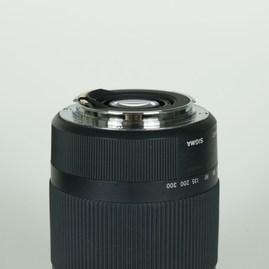 SIGMA 18-300mm F3.5-6.3 DC MACRO OS HSM｜Contemporary [キヤノンEF