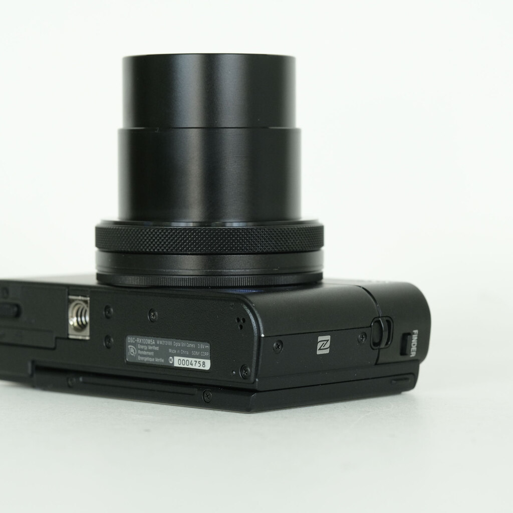 SONY Cyber-shot DSC-RX100M5A SONY Cyber-shot DSC-RX100M5A