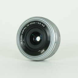 OLYMPUS M.ZUIKO DIGITAL ED 14-42mm F3.5-5.6 EZ シルバー OLYMPUS M.ZUIKO DIGITAL ED 14-42mm F3.5-5.6 EZ シルバー