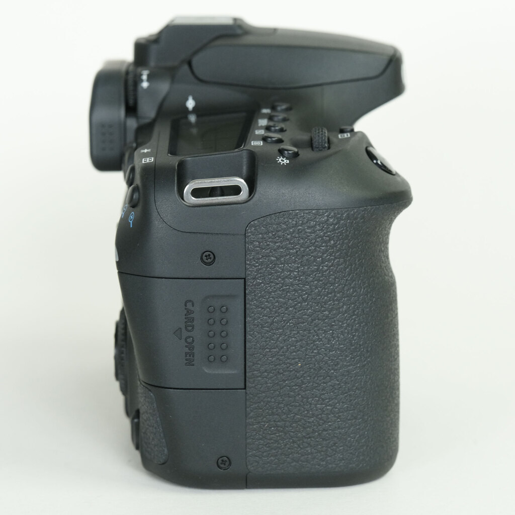 Canon EOS 90D
