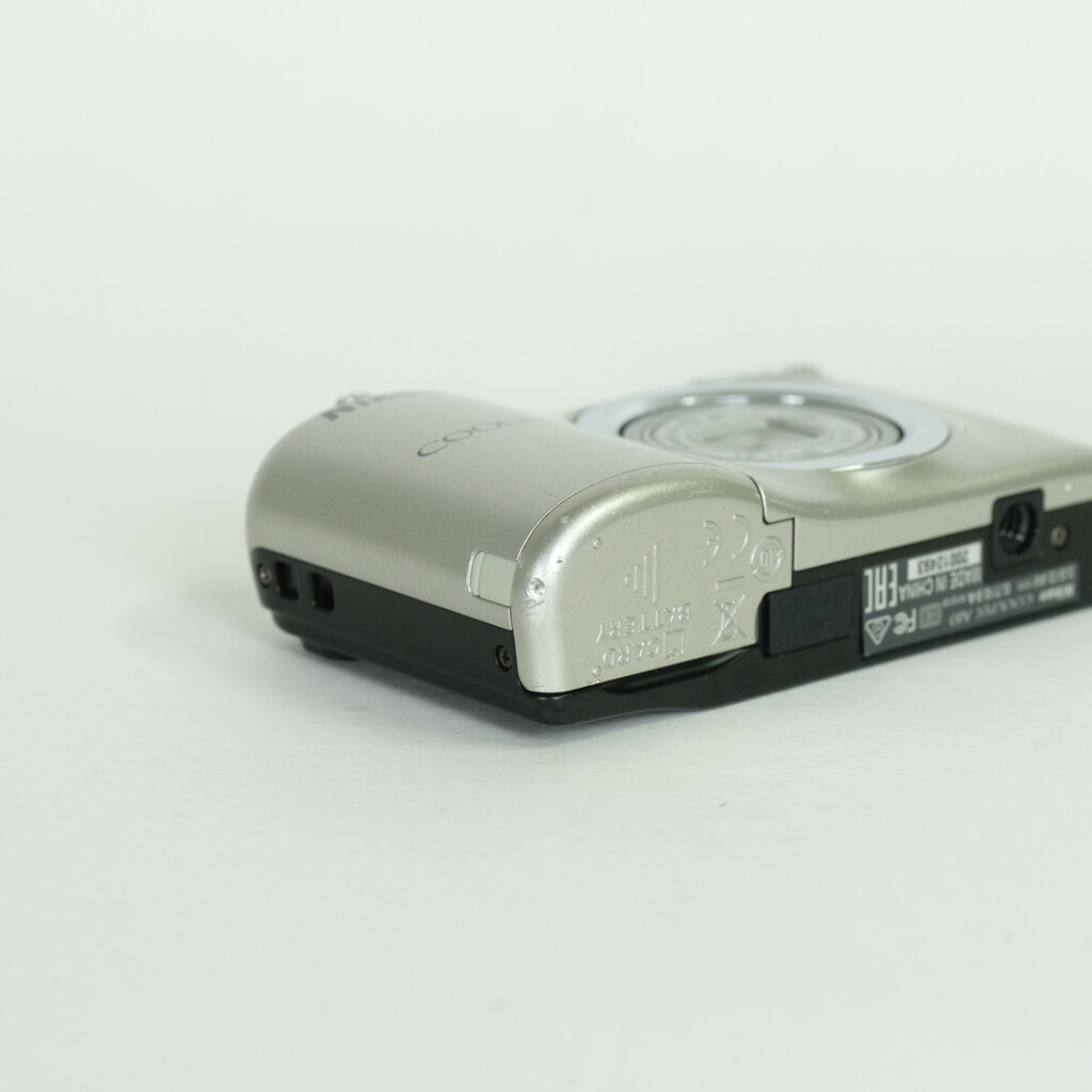 Nikon COOLPIX A10 シルバー