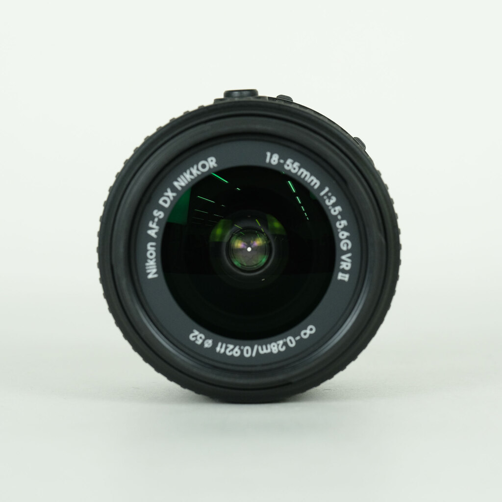 Nikon AF-S DX NIKKOR 18-55mm f3.5-5.6G VR IIの出品 | ONE SCENE