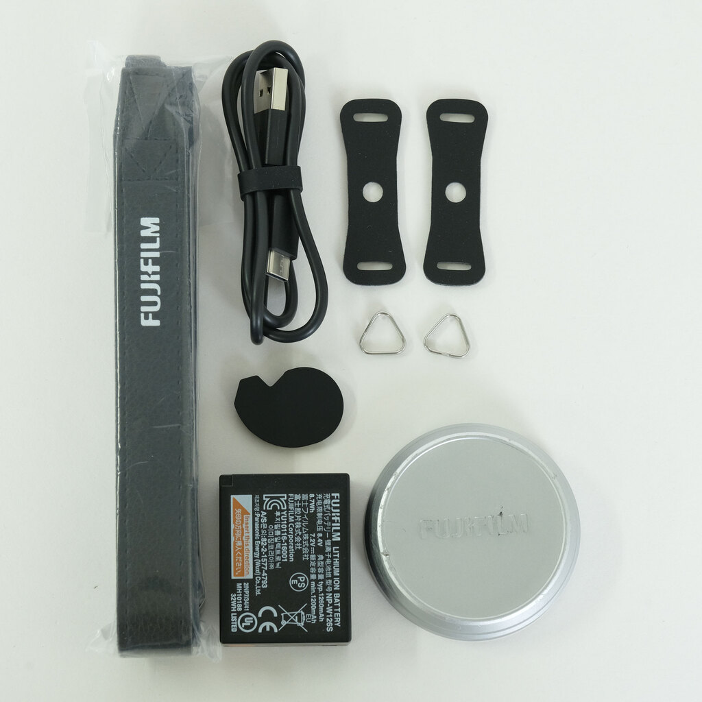 FUJIFILM X100V シルバー FUJIFILM X100V シルバー