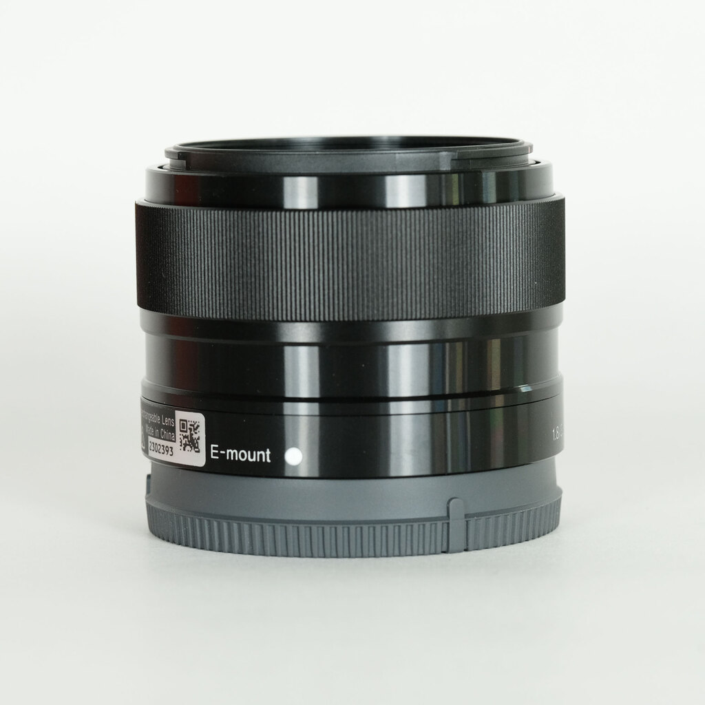 SONY E 35mm F1.8 OSS SEL35F18 SONY E 35mm F1.8 OSS SEL35F18