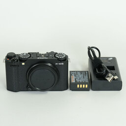 FUJIFILM X-M5 FUJIFILM X-M5