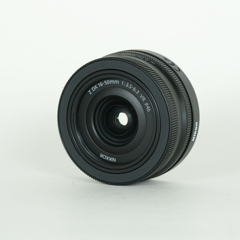 Nikon NIKKOR Z DX 16-50mm f/3.5-6.3 VR Nikon NIKKOR Z DX 16-50mm f/3.5-6.3 VR