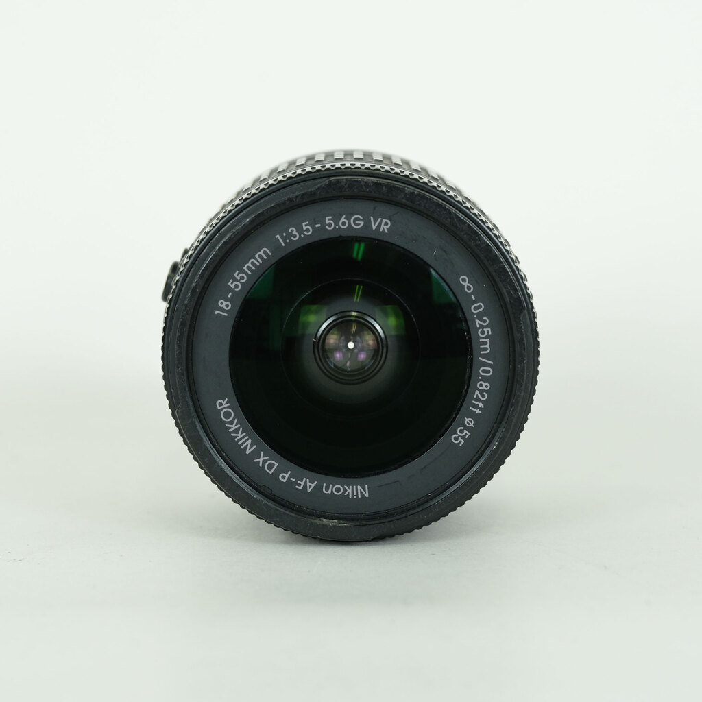 Nikon AF-P DX NIKKOR 18-55mm F3.5-5.6G VR Nikon AF-P DX NIKKOR 18-55mm F3.5-5.6G VR
