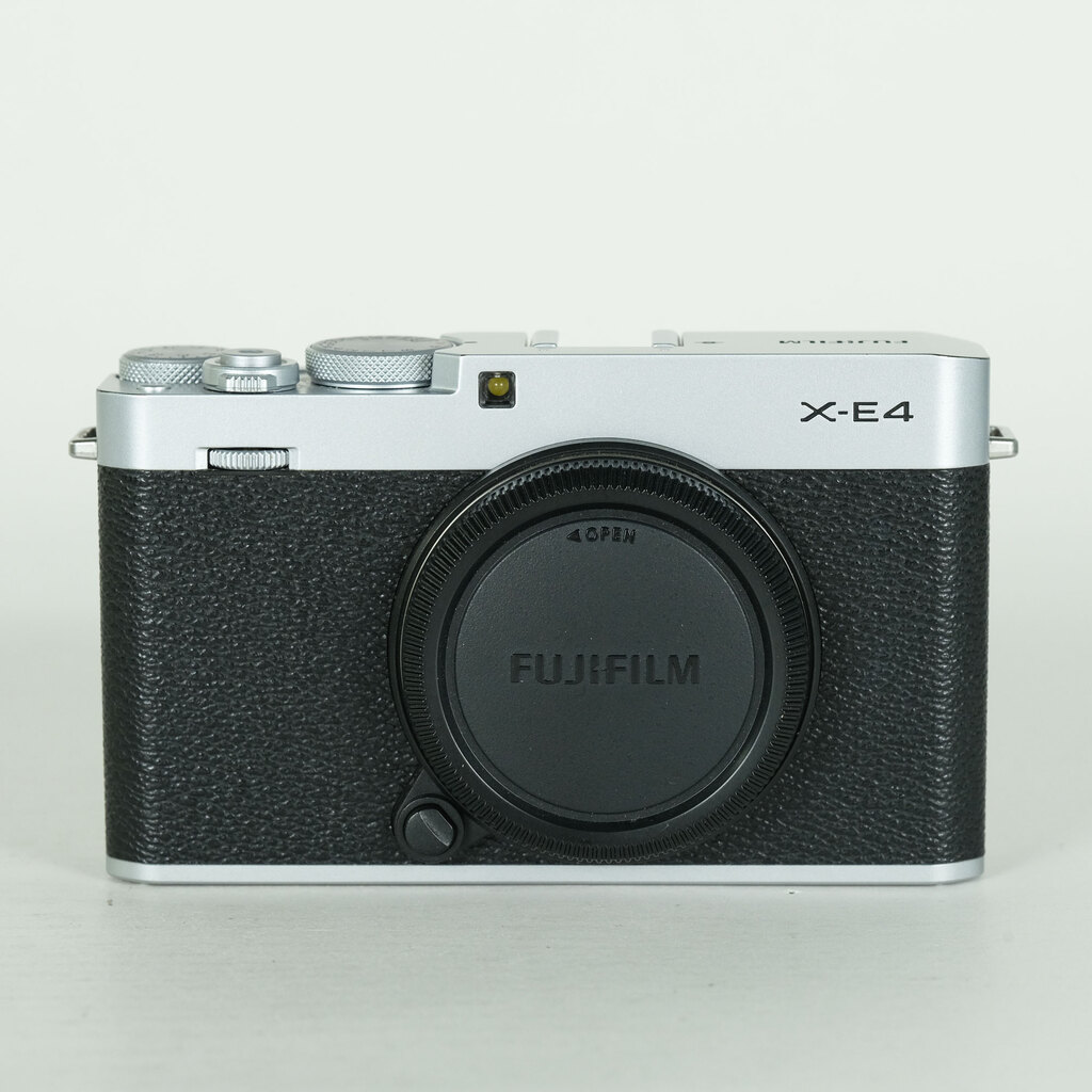 FUJIFILM X-E4の出品 | ONE SCENE（ワンシーン）