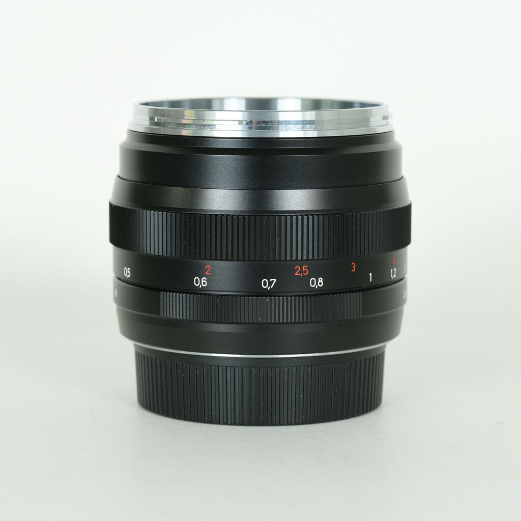 Carl Zeiss Planar T* 50mm F1.4 ZE [キヤノンEF用]