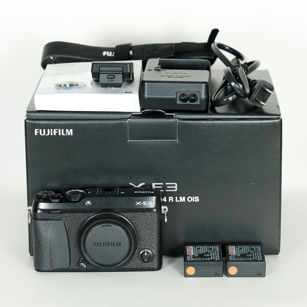FUJIFILM X-E3