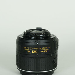 Nikon AF-S DX NIKKOR 18-55mm f3.5-5.6G VR II Nikon AF-S DX NIKKOR 18-55mm f3.5-5.6G VR II
