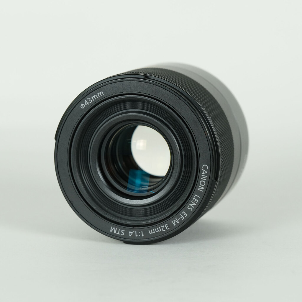 Canon EF-M32mm F1.4 STMの出品 | ONE SCENE（ワンシーン）