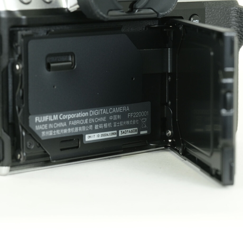 FUJIFILM X-T5