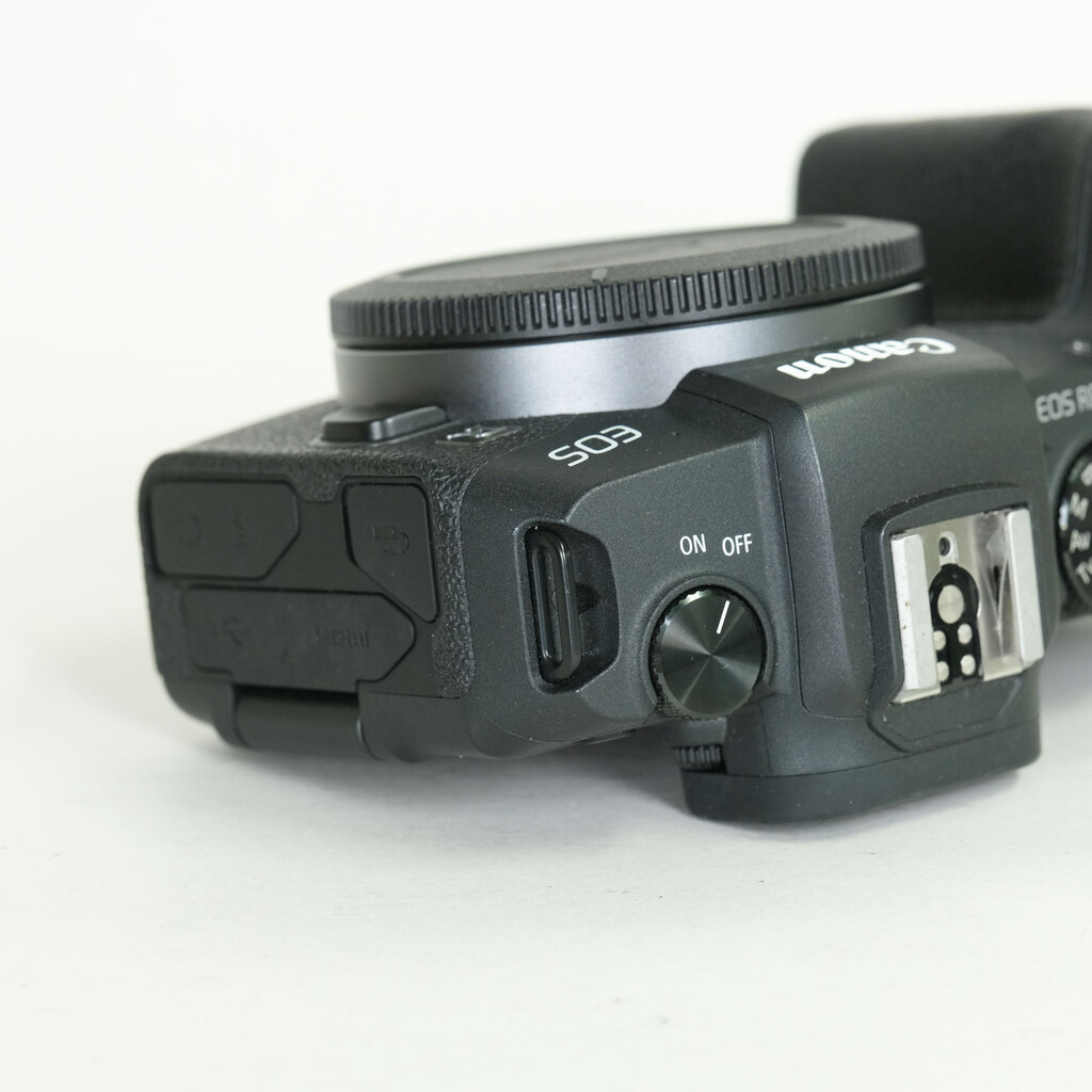 Canon EOS RP Canon EOS RP