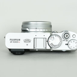 FUJIFILM X100V シルバー
