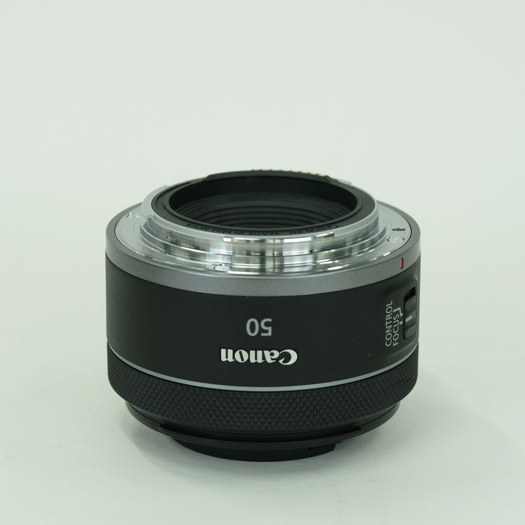 Canon RF50mm F1.8 STM Canon RF50mm F1.8 STM