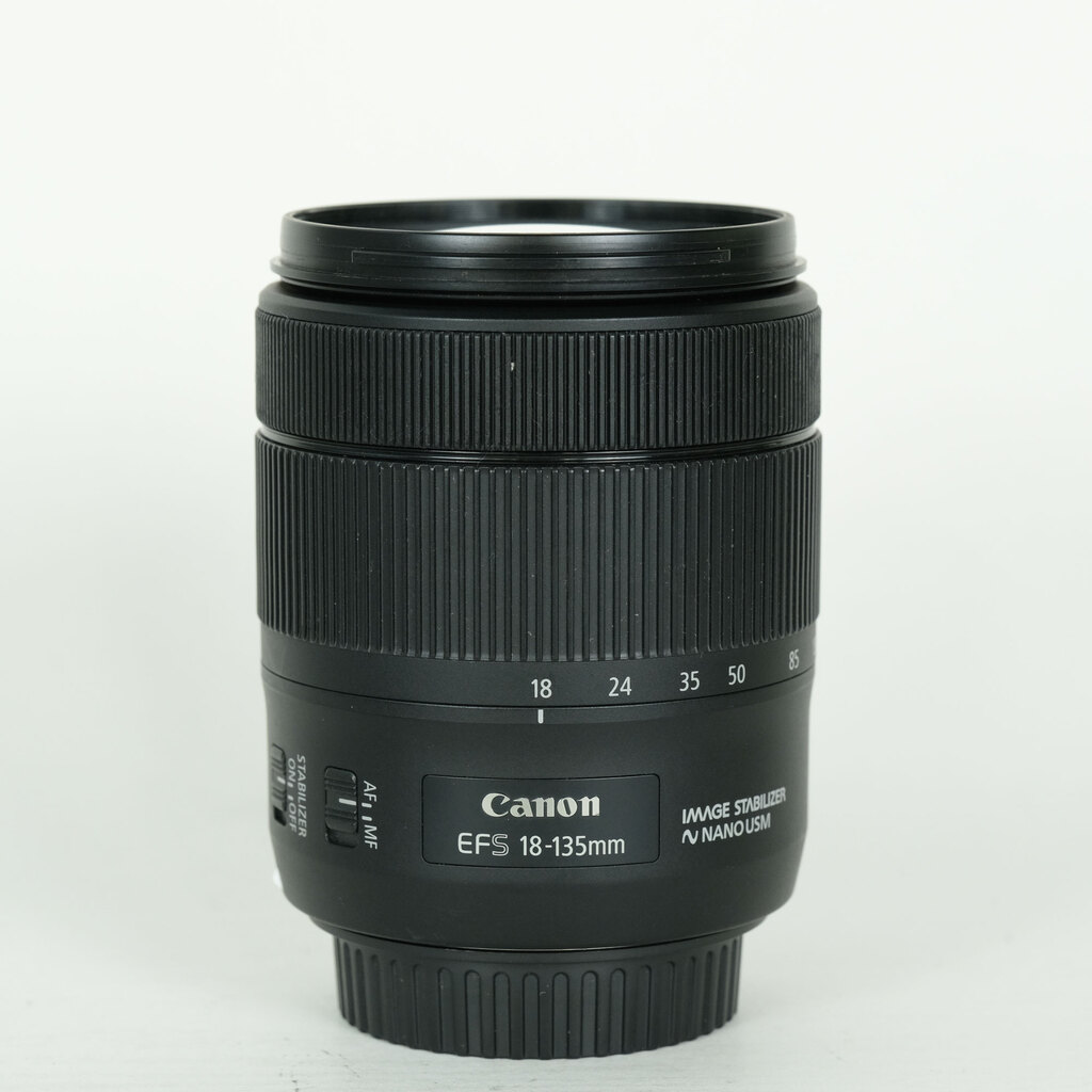 Canon EF-S18-135mm F3.5-5.6 IS USMの出品 | ONE SCENE（ワンシーン）