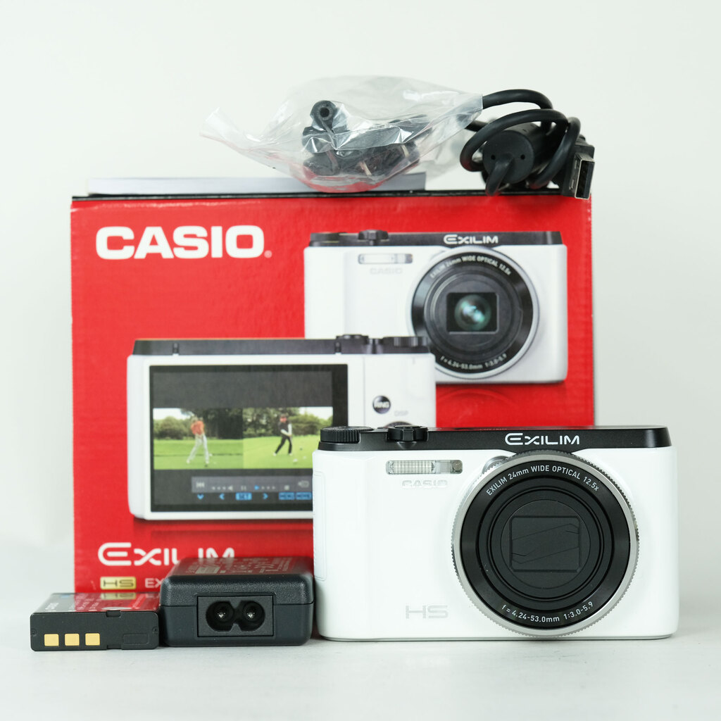 CASIO EXILIM EX-FC300SWE ホワイトの出品 | ONE SCENE（ワンシーン）