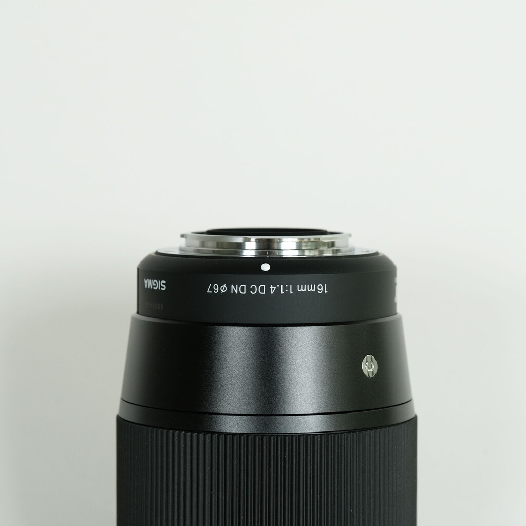 SIGMA 16mm F1.4 DC DN｜Contemporary [マイクロフォーサーズ用]
