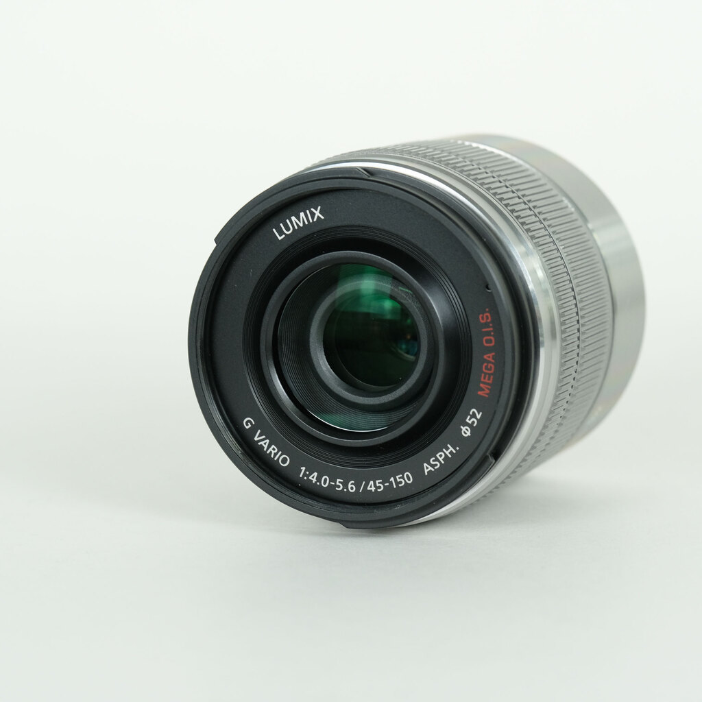 Panasonic LUMIX G VARIO 45-150mm / F4.0-5.6 ASPH. / MEGA O.I.S. Panasonic LUMIX G VARIO 45-150mm / F4.0-5.6 ASPH. / MEGA O.I.S.