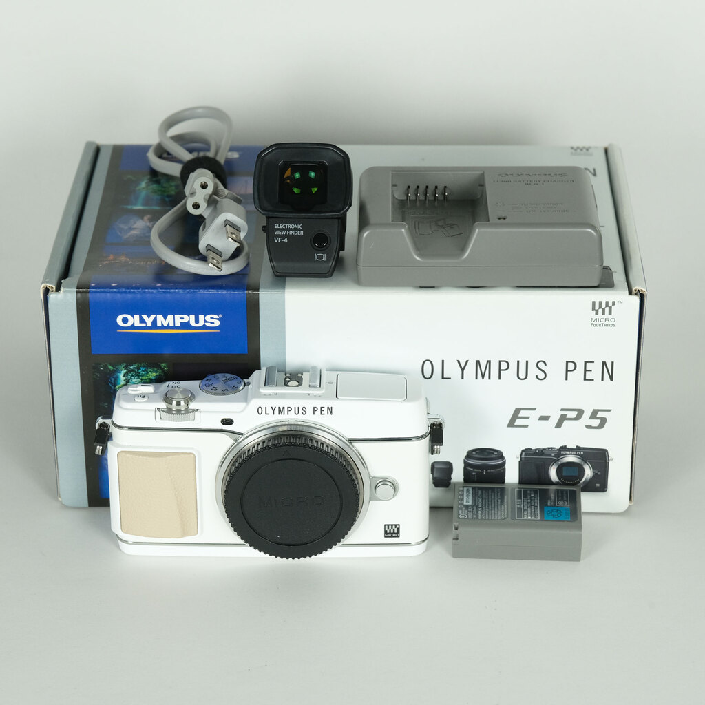 OLYMPUS PEN E-P5 ボディ ホワイト