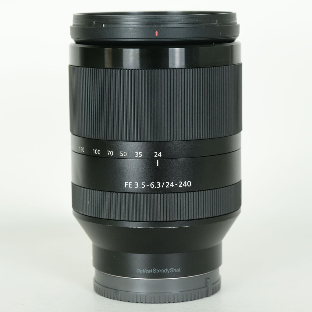 SONY FE 24-240mm F3.5-6.3 OSS SEL24240