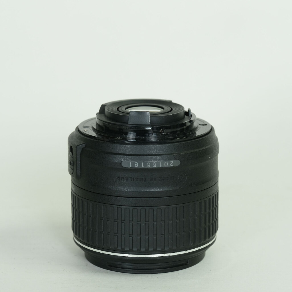 Nikon AF-S DX NIKKOR 18-55mm f3.5-5.6G VR II