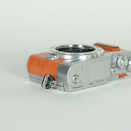 Panasonic LUMIX DC-GF90 ボディ オレンジ