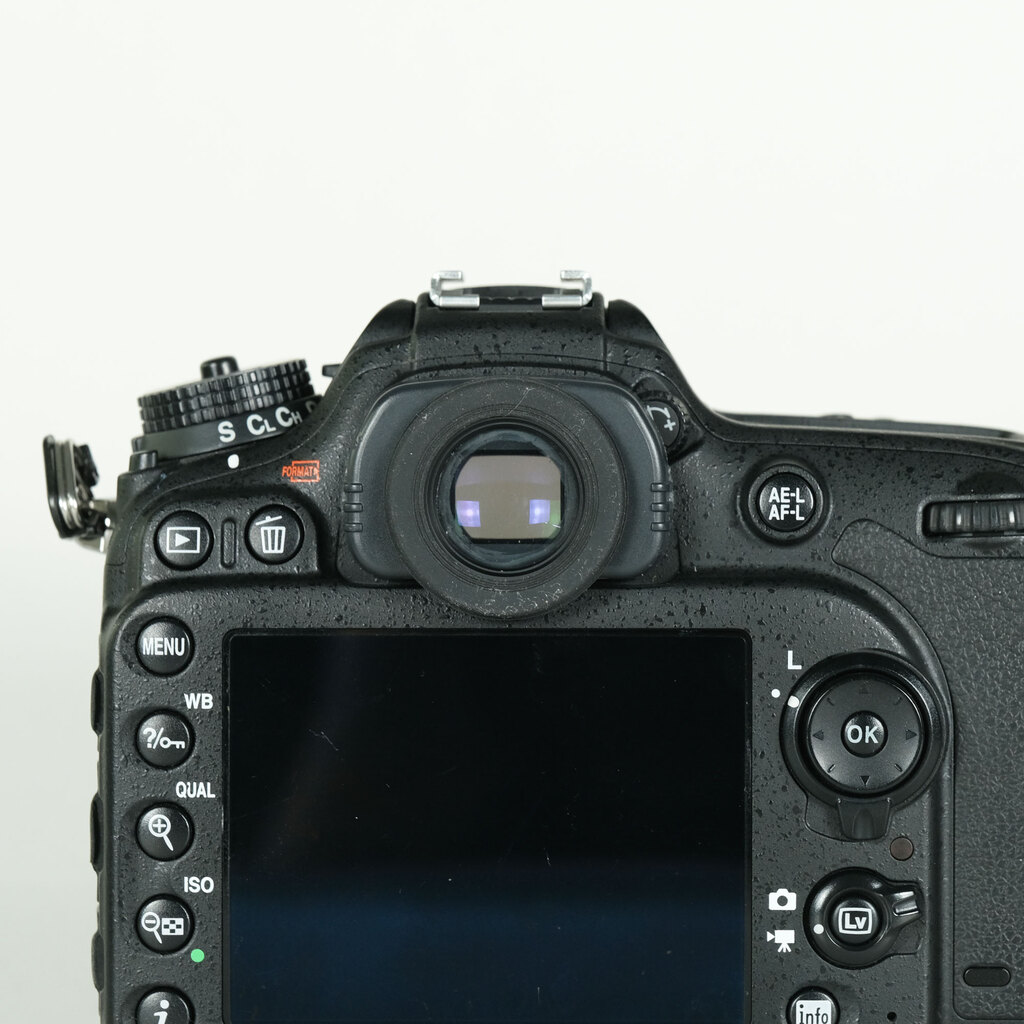 Nikon D7200の出品 | ONE SCENE（ワンシーン）