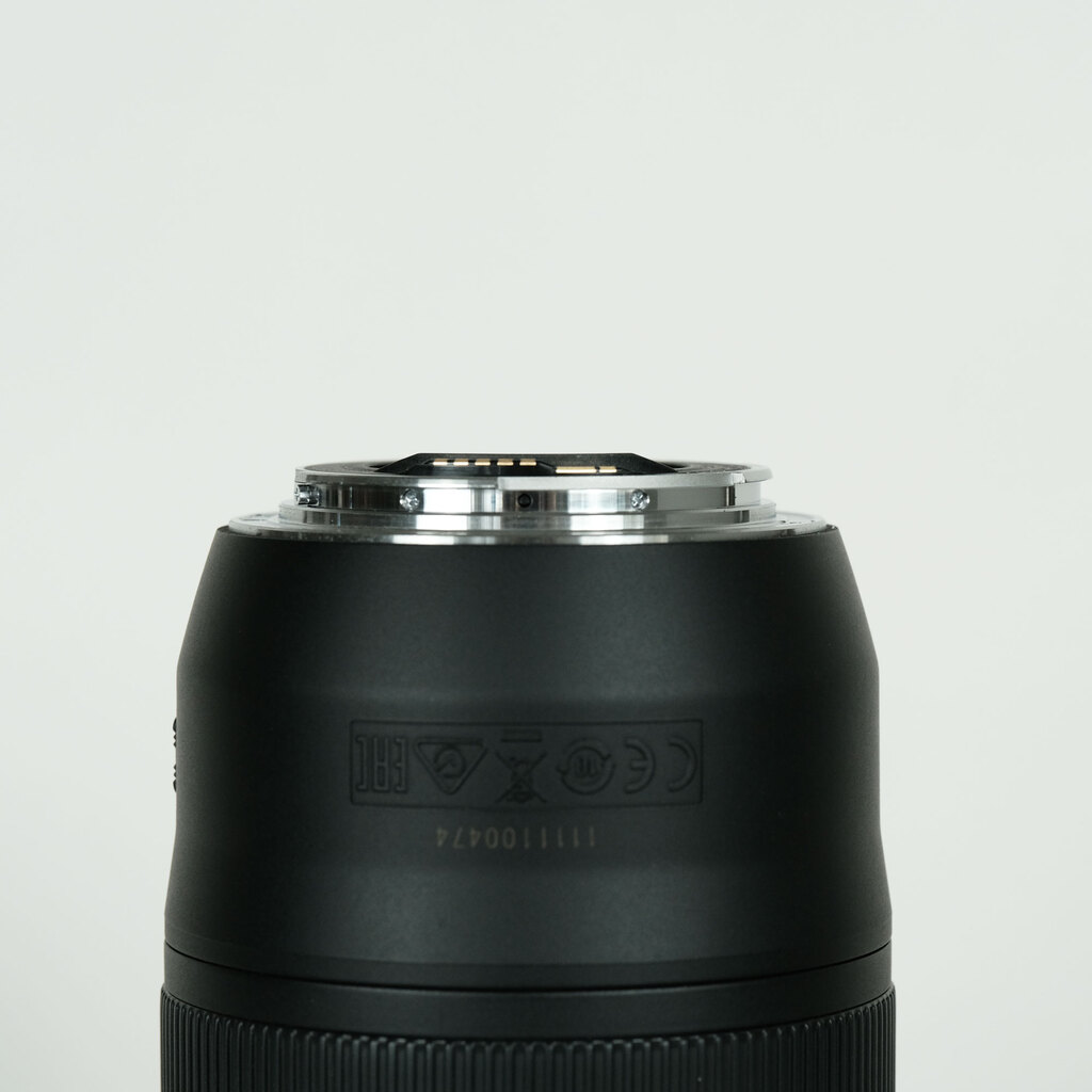 Canon EF70-300mm F4-5.6 IS II USM Canon EF70-300mm F4-5.6 IS II USM