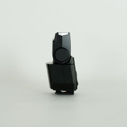 OLYMPUS OM-D E-M1 Mark II