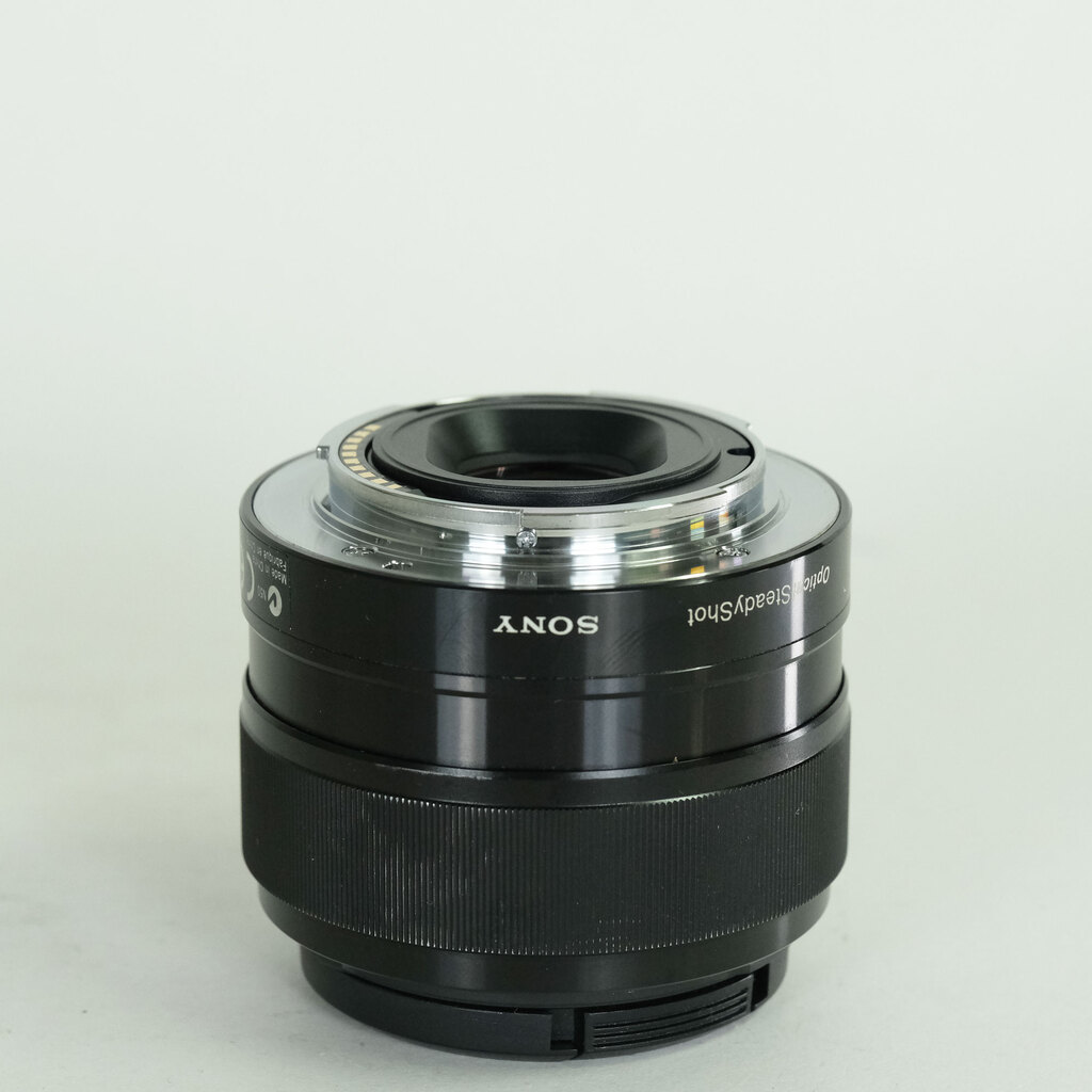 SONY E 35mm F1.8 OSS SEL35F18