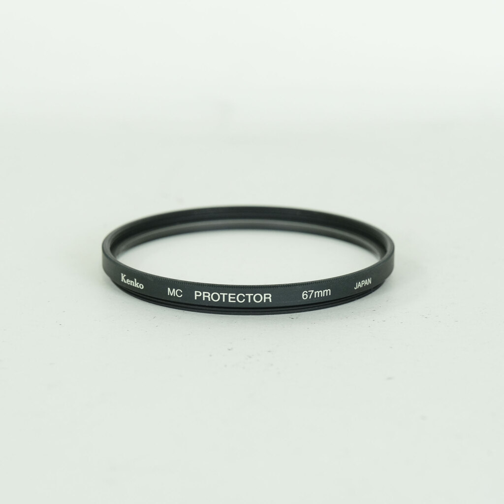 Canon EF-S18-135mm F3.5-5.6 IS Canon EF-S18-135mm F3.5-5.6 IS