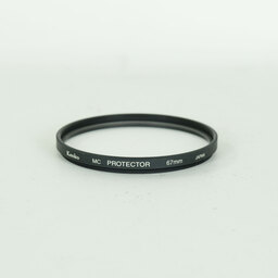 Canon EF-S18-135mm F3.5-5.6 IS Canon EF-S18-135mm F3.5-5.6 IS