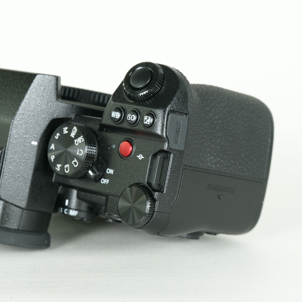 Panasonic LUMIX G9 PRO IIの出品 | ONE SCENE（ワンシーン）