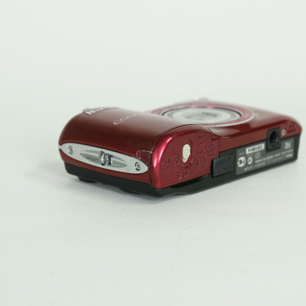 Nikon COOLPIX L26 レッド