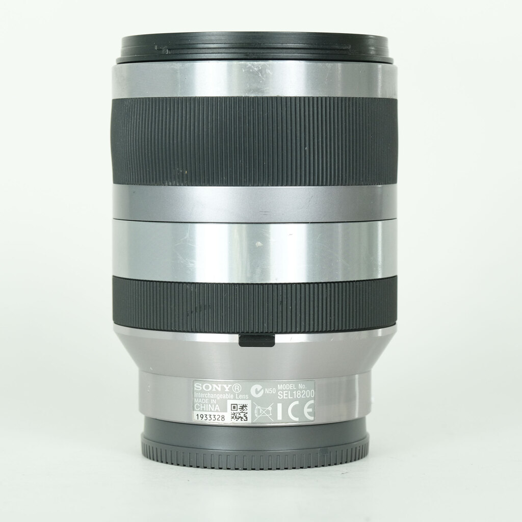 SONY E18-200mm F3.5-6.3 OSS SEL18200の出品 | ONE SCENE（ワンシーン）