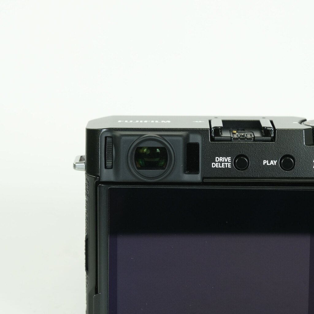 FUJIFILM X-E4
