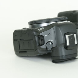 Canon EOS R5 Canon EOS R5