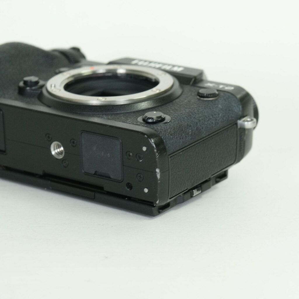 FUJIFILM X-T2