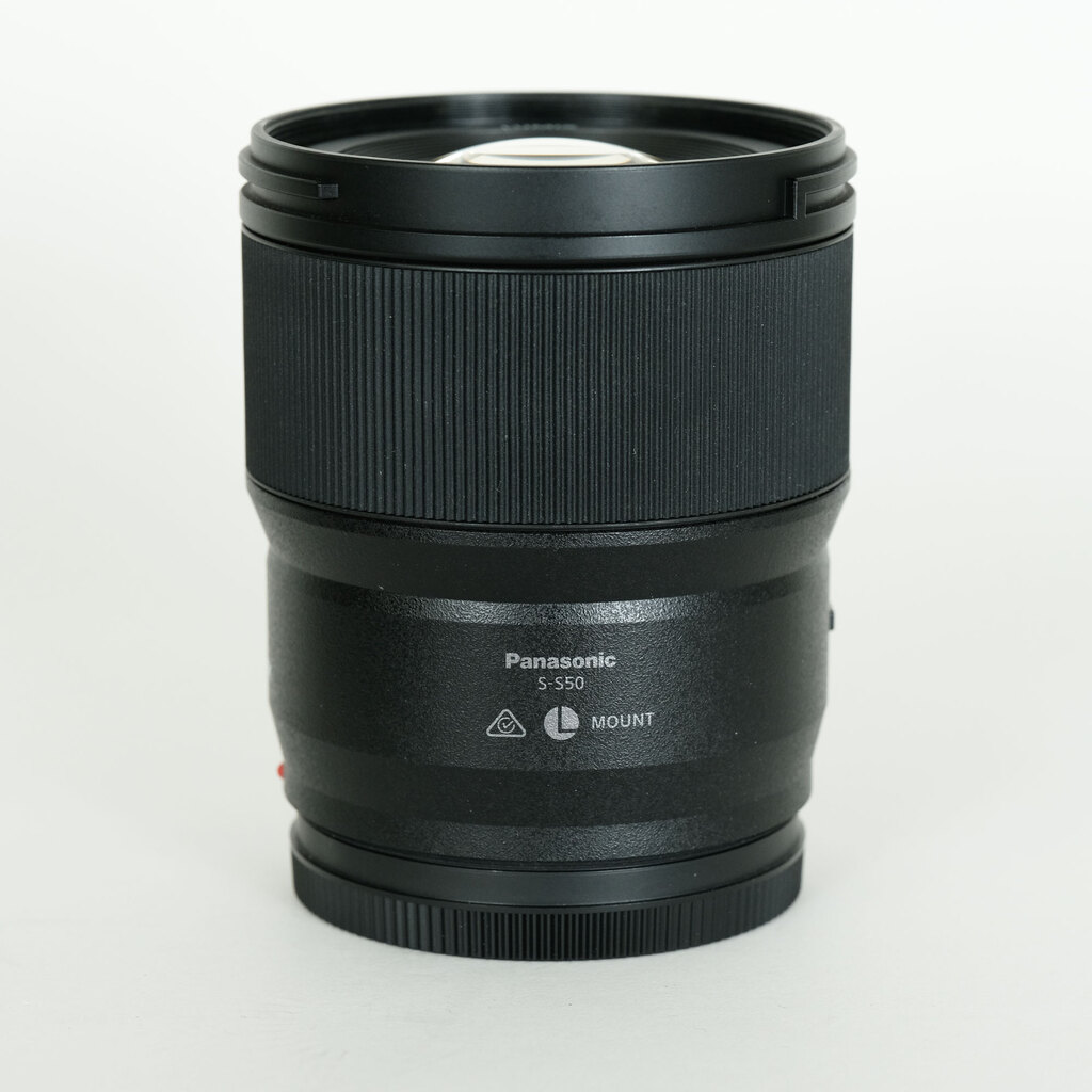 Panasonic LUMIX S 50mm F1.8 Panasonic LUMIX S 50mm F1.8