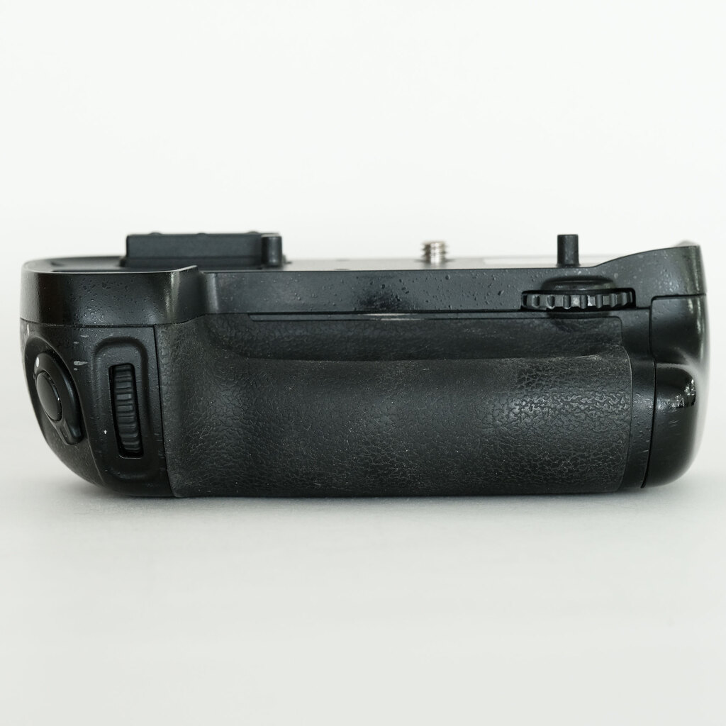 Nikon D7200 バッテリーパックキット