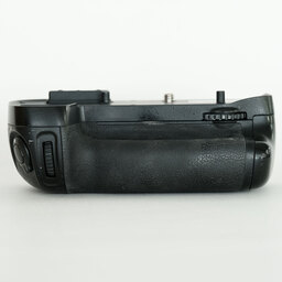 Nikon D7200 バッテリーパックキット