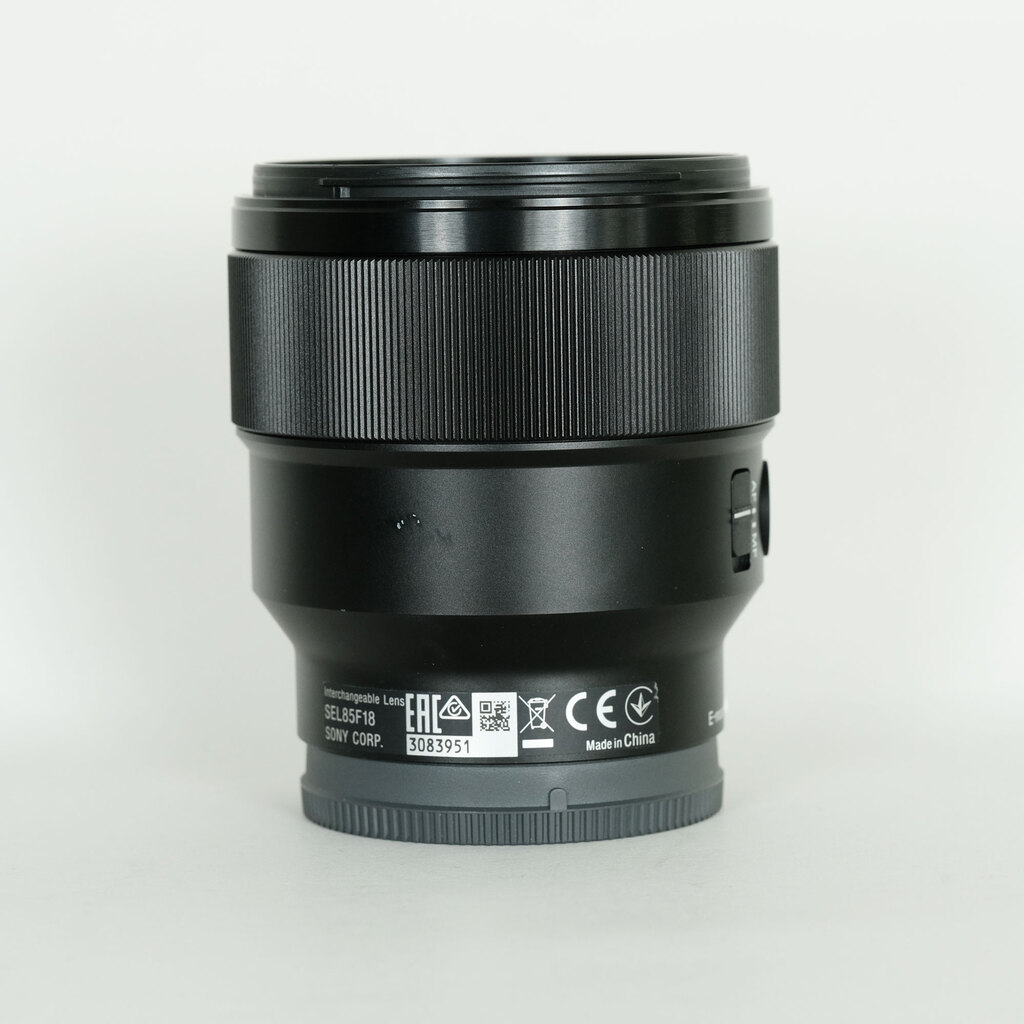 SONY FE 85mm F1.8 SEL85F18の出品 | ONE SCENE（ワンシーン）
